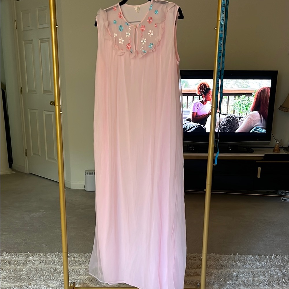 Queentex vintage nightgown size large